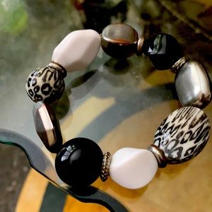 Bead bracelet multi colors elastic type